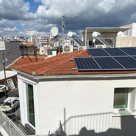 Appartments In The Historic Center Near 레메소스