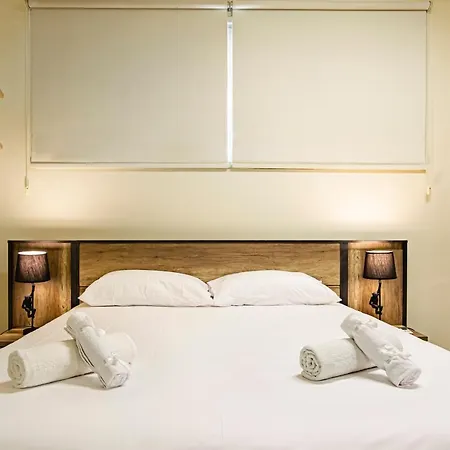 Appartments In The Historic Center Near 아파트 *