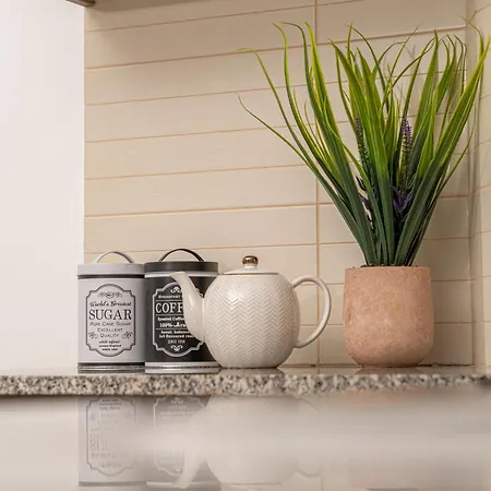 Appartments In The Historic Center Near Λεμεσός