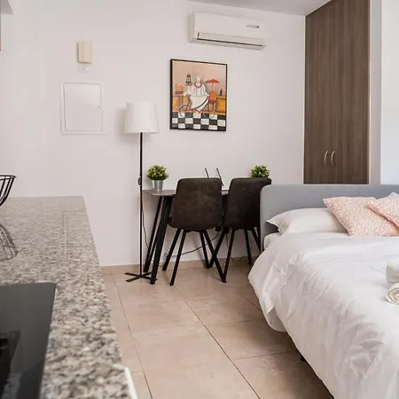 아파트 Appartments In The Historic Center Near *