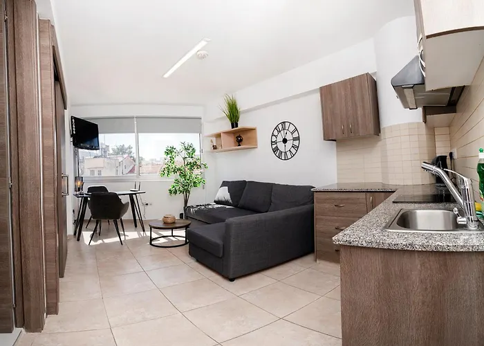 Appartments In The Historic Center Near Lägenhet Limassol