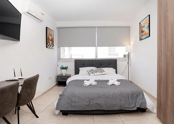 Appartments In The Historic Center Near * Limassol